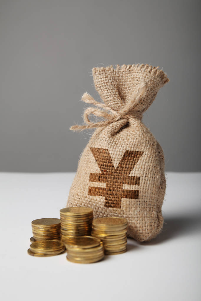 比特币:岌岌可危还是蓄力深蹲?