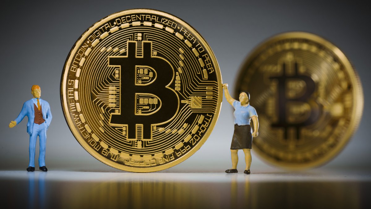 比特币一度跌破95000美元大关!加密货币全线万人爆仓